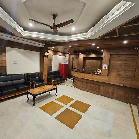Hotel Merilin Erode Zewnętrze zdjęcie