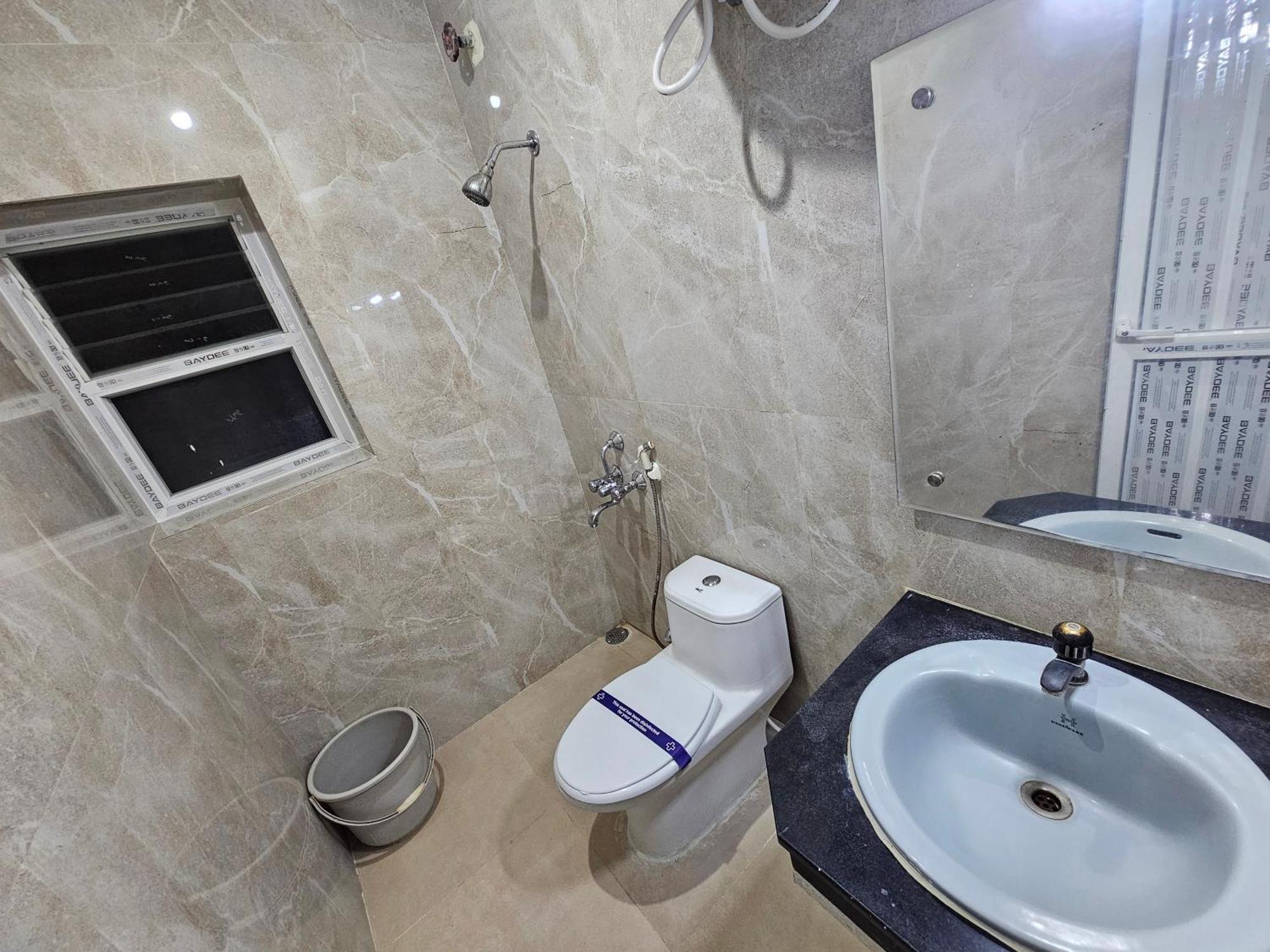 Hotel Merilin Erode Zewnętrze zdjęcie